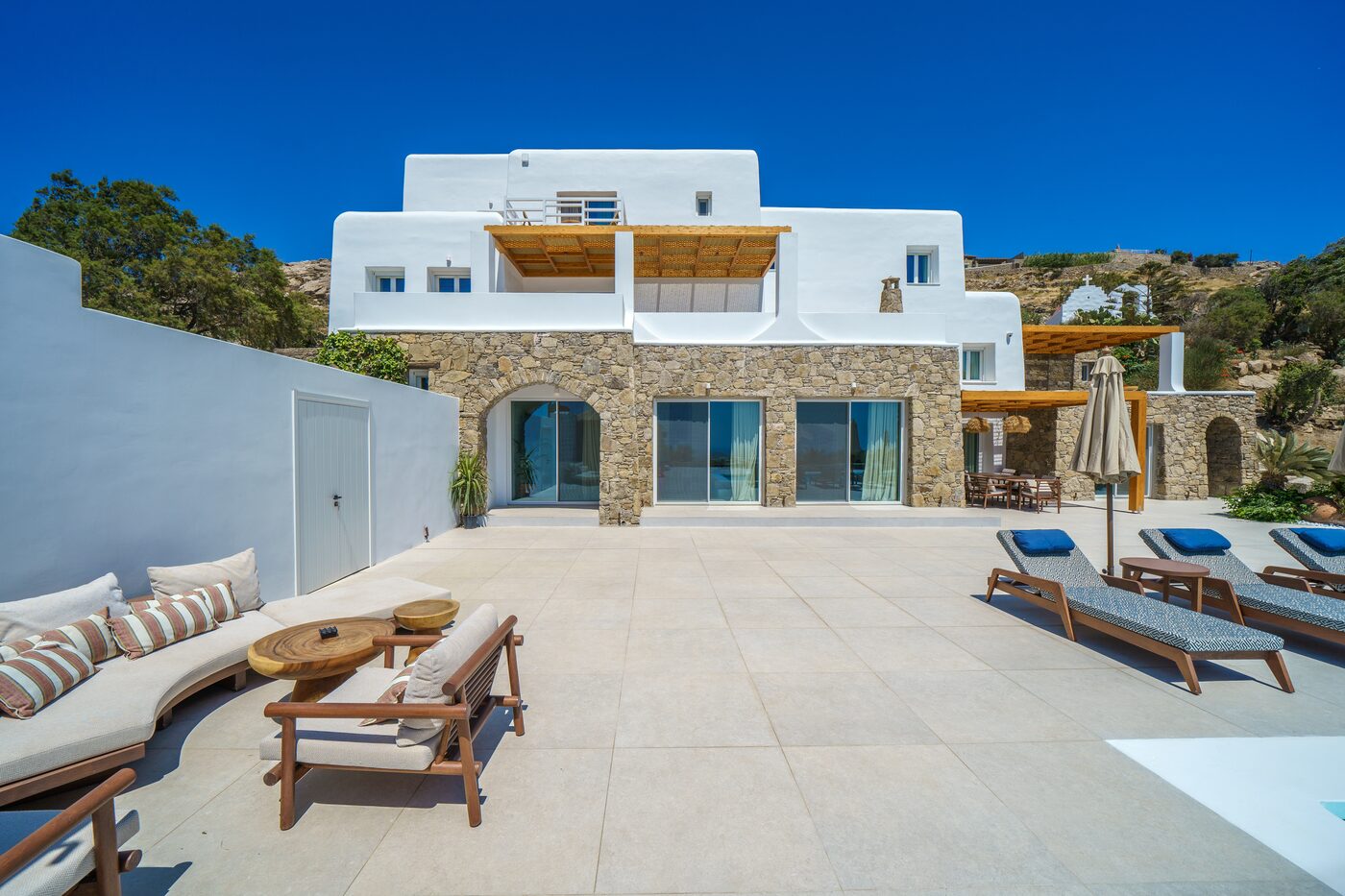 Primadonna estate and infinity pool, Mykonos